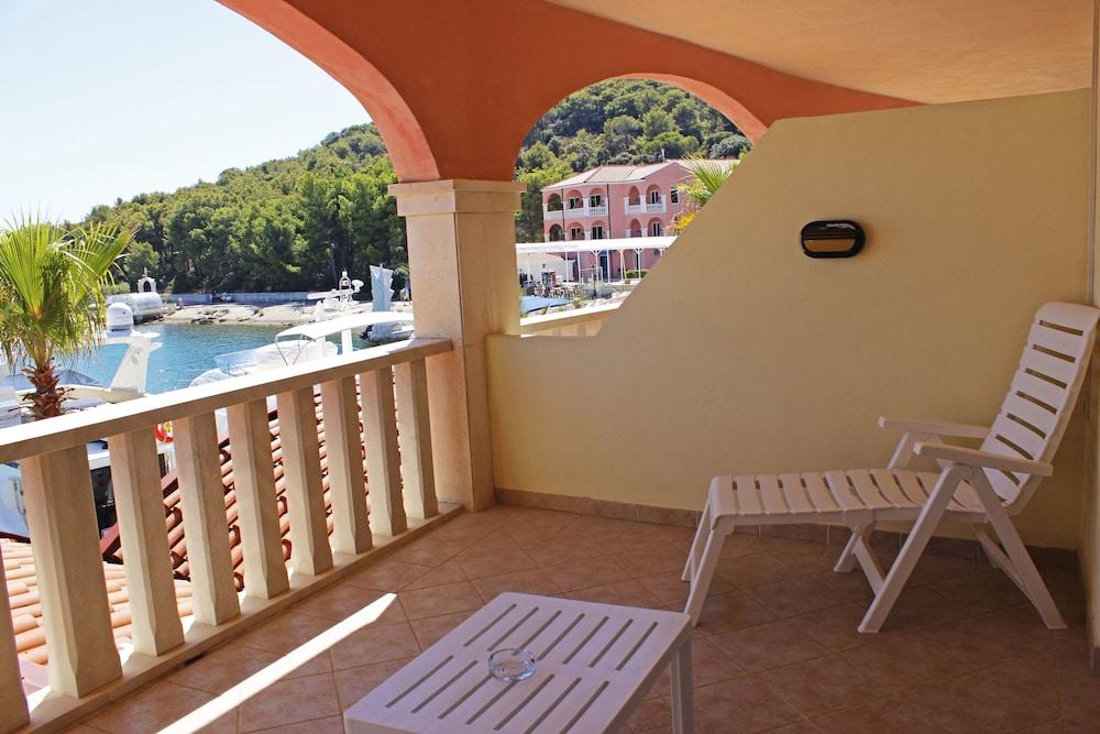 Marina Frapa Resort Rogoznica Rogoznica  Exterior photo